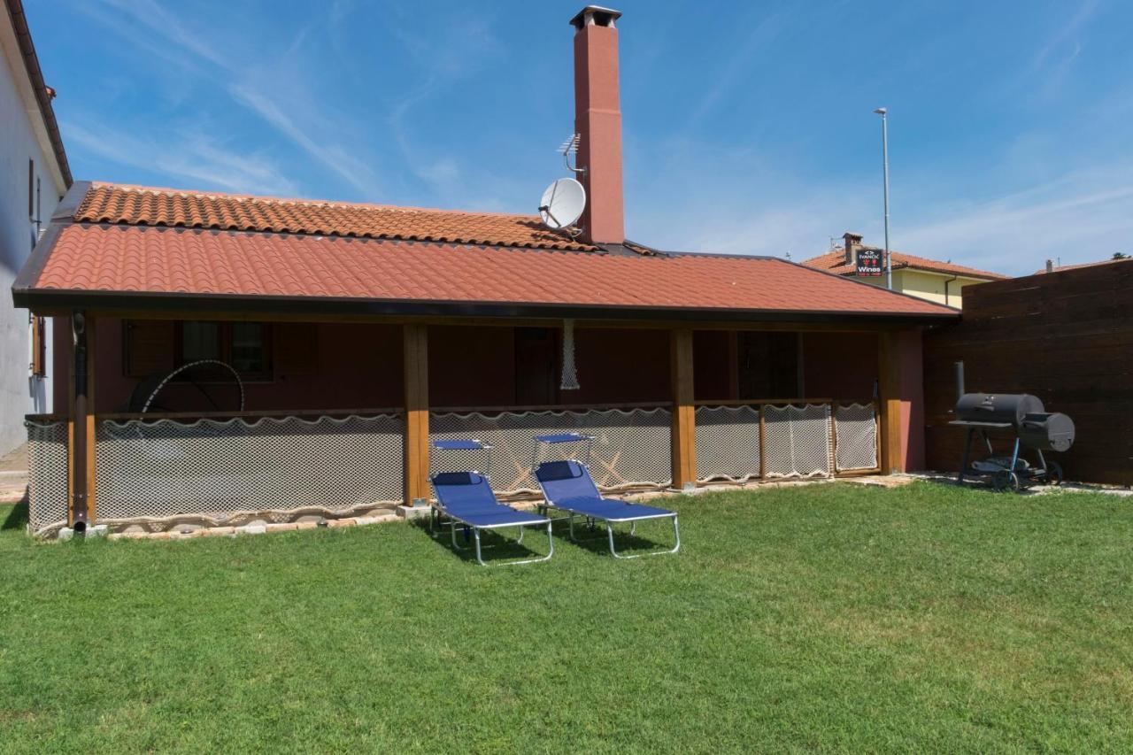 Alek Apartment Novigrad  Exterior photo